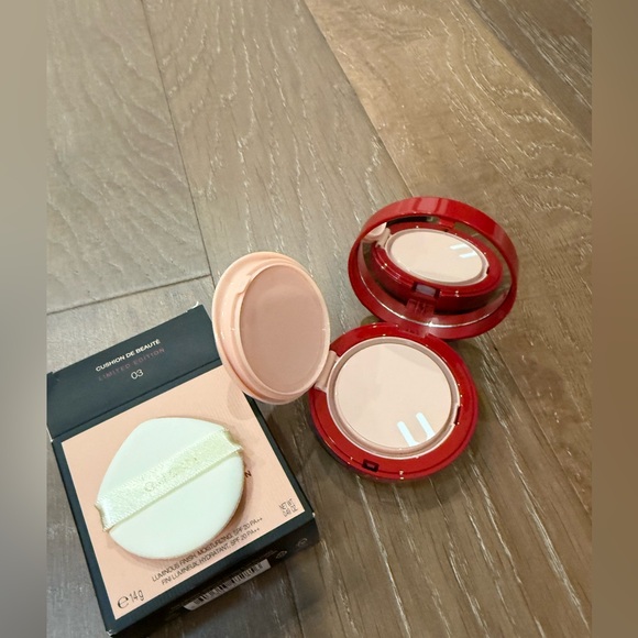 Gucci Other - Gucci Cushion de Beauté Limited Luminous SPF 20 Moisturizing Foundation